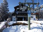 À la sortie du télésiège une place, on est déjà attendu.