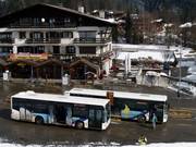 Skibus dans Les Houches