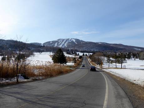 Canada: Accès aux domaines skiables et parkings – Accès, parking Bromont