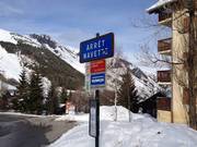 Arrêt de ski-bus à Saint Sorlin d'Arves