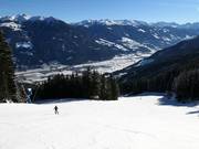 Piste vers la station intermédiaire et la station de vallée du Spieljochbahn