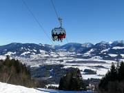 Weltcup-Express - 4 places | Télésiège rapide (débrayable) avec capots de protection