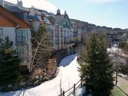 Les pistes mènent à presque tous les hébergements.