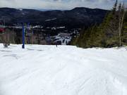 Piste à bosses sous le télésiège quatre places