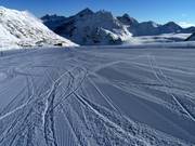 Piste damée sur le glacier de Pitztal