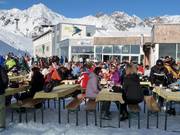 Terrasse ensoleillée au Galzig (St. Anton)