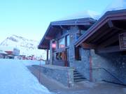 Zone de caisses soignée à La Rosière