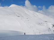 Pistes sur les Grasbergen au-dessus de Le Corbier