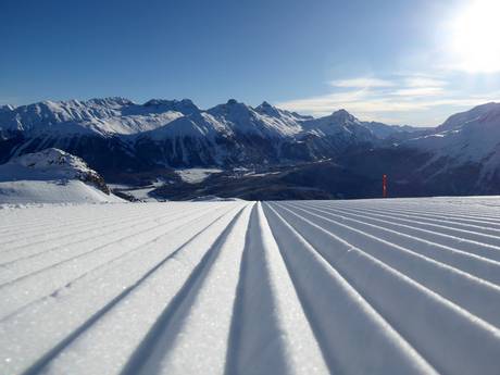 Préparation des pistes Alpes de l'Albula – Préparation des pistes St. Moritz – Corviglia