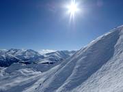 Généralement beaucoup de neige naturelle