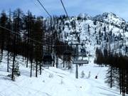 Chalmettes - Téléphérique monocâble composé de sièges à 6 places et de cabines à 8 places