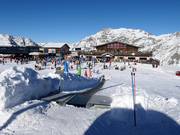 Tapis magique (l'un des nombreux dans le domaine skiable)