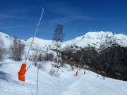 Lances à neige dans le secteur Vallée Blanche