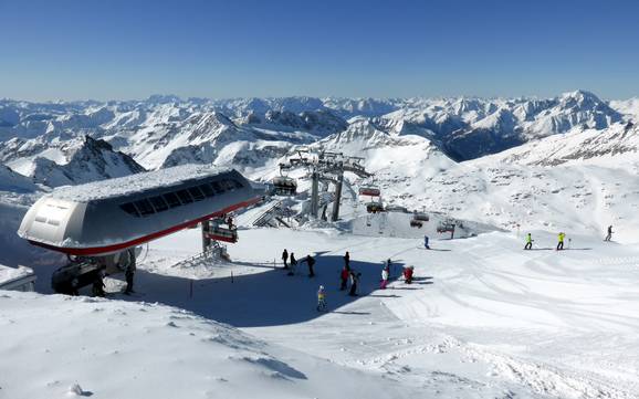 La plus haute gare aval dans le massif du Goldberg – domaine skiable Mölltaler Gletscher (Glacier de Mölltal)