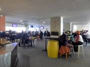 Moments conviviaux ensemble dans le lodge