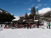 Bar pour l'après-ski à la gare aval de Villeneuve