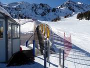 Tottomandl - Tapis roulant/Moving Carpet recouvert d’une galerie