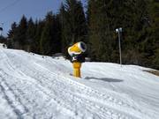 Canon à neige dans le domaine skiable de Laax