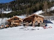 Chalet typique dans la station de ski de Gröden