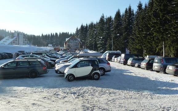 Ústí nad Labem: Accès aux domaines skiables et parkings – Accès, parking Keilberg (Klínovec)