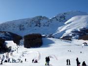 Vue sur les pistes faciles dans la zone de la vallée