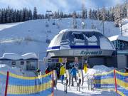 Höfi-Express II - 4 places | Télésiège rapide (débrayable) avec capots de protection