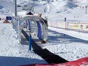 Alp Trida Förderband - Tapis roulant/Moving Carpet recouvert d’une galerie