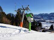 Canon à neige performant au télésiège Stuibeneck