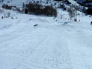 Funpark pour enfants avec des boxes dans la vallée près des remontées pour débutants