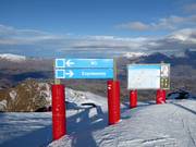 Signalisation des pistes et plan des pistes dans le domaine skiable de Coronet Peak