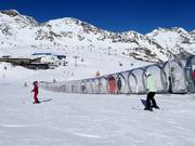 Förderband Gamsgarten 1 - Tapis roulant/Moving Carpet recouvert d’une galerie