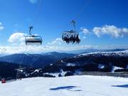 Sessellift Lachtal - 6 places | Télésiège rapide (débrayable) avec capots de protection et sièges chauffants