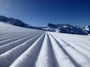 Préparation des pistes en détail au Metschstand à Lenk