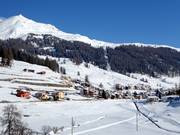 Vue de Ftan sur le domaine skiable