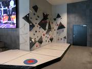 Mur d'escalade dans la station supérieure du téléphérique Spieljochbahn