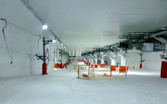 La plus haute gare aval en Angleterre du Sud-Est – ski-dôme Snozone – Milton Keynes