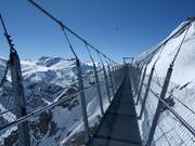 Titlis Cliff Walk - le pont suspendu le plus haut d'Europe