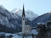 Église paroissiale de Heiligenblut avec le Großglockner