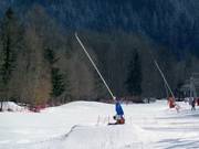 Lances à neige dans le domaine skiable de Le Tourchet