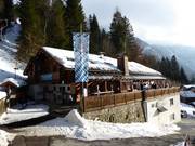 Schi Alm Andreasstüberl à la station de vallée à Bayrischzell