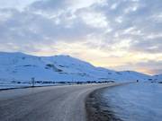 Route bien aménagée 417 depuis la route nationale 1