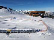 Grand espace d'entraînement à la station supérieure du Spieljochbahn