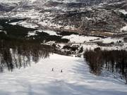 Piste à bosses vers la vallée