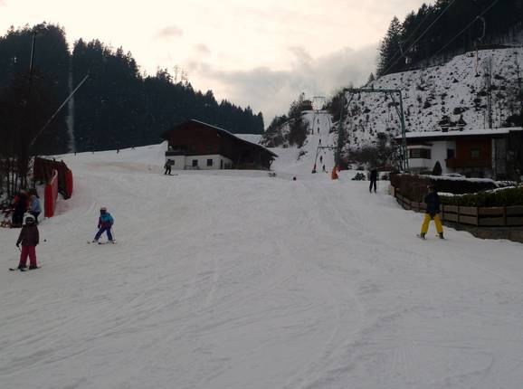 Vue sur la piste principale