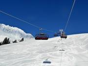 Trattenbach - 6 places | Télésiège rapide (débrayable) avec capots de protection et sièges chauffants