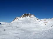 Lej da la Pêsch avec vue sur le Fuorcla Grischa