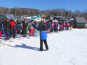 En cas d'affluence, les clients sont guidés par le personnel sympathique.