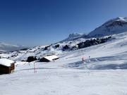 Vue depuis Untermatt vers le Piz Mundaun