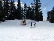 Tapis roulant couvert dans la Goldie Meadows Learning Area