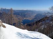 Vue depuis la station supérieure vers le lac de Bohinj